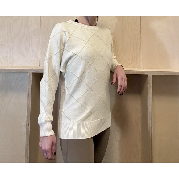 Tahari Sweaters - Tamari sweater for women XS Ivory Crisscross Detailing